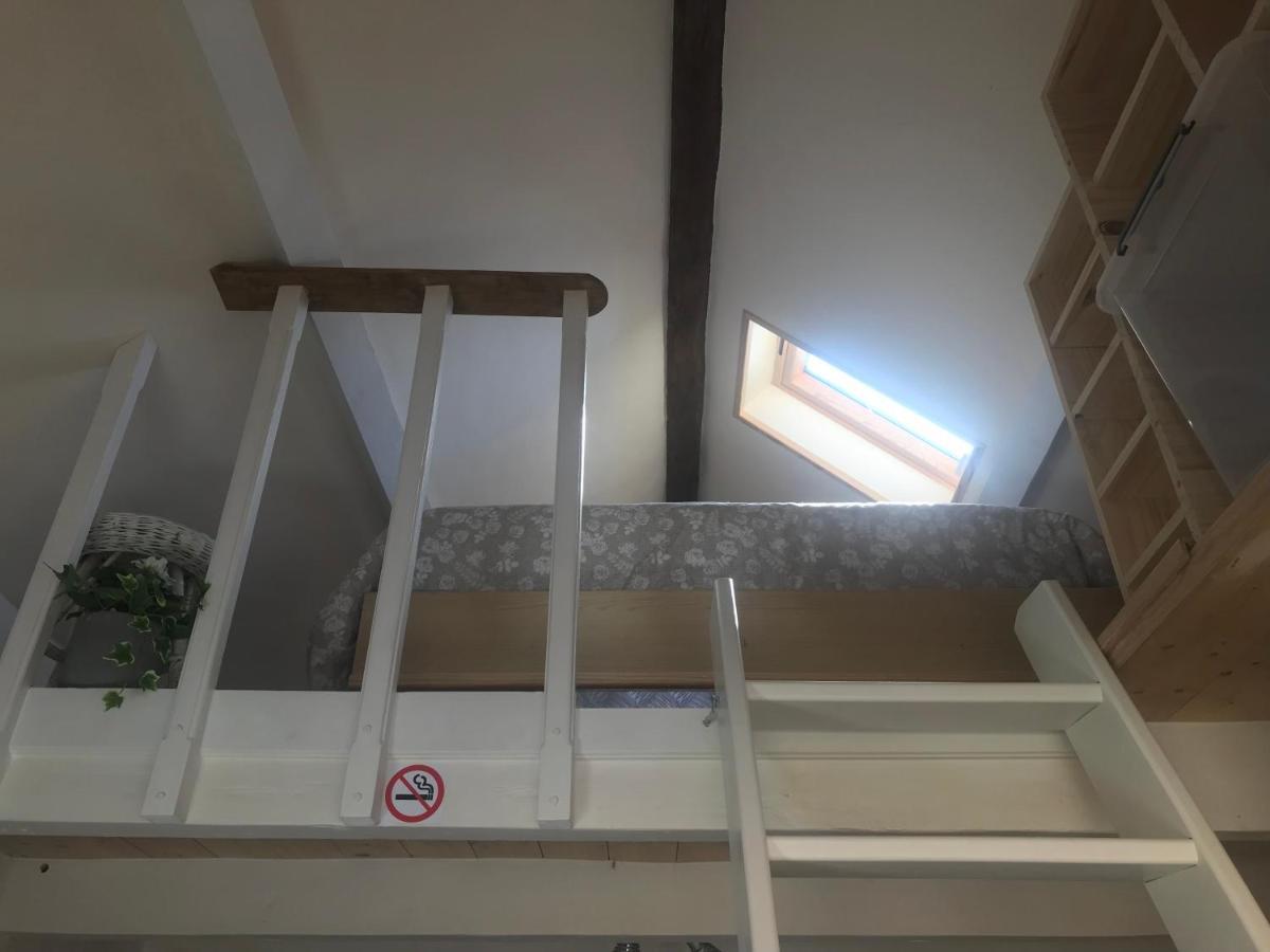 Camping Les Arbois 호텔 Montjay  외부 사진